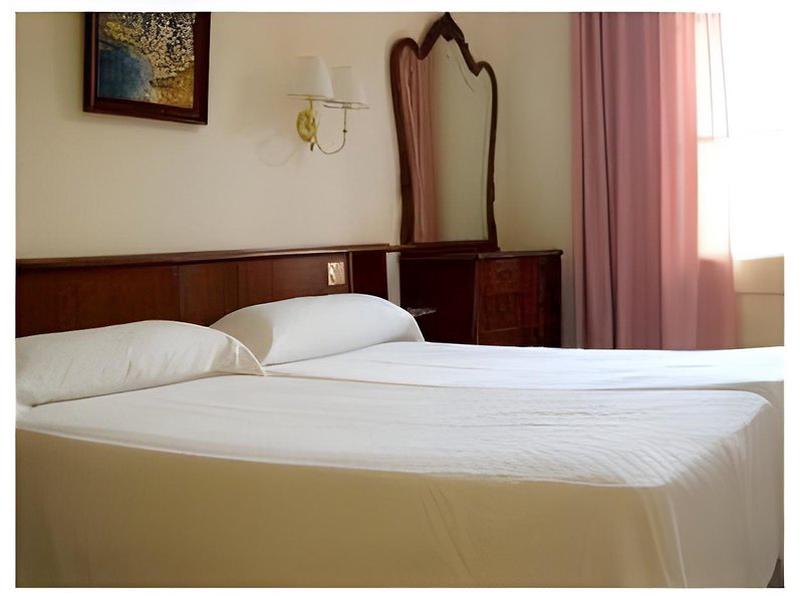 552193FEBAF225D7AEBD3EEBC69CC447