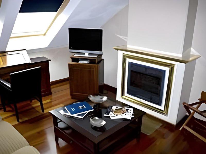 75D4C678BA3448EF7B594CC6946CC932