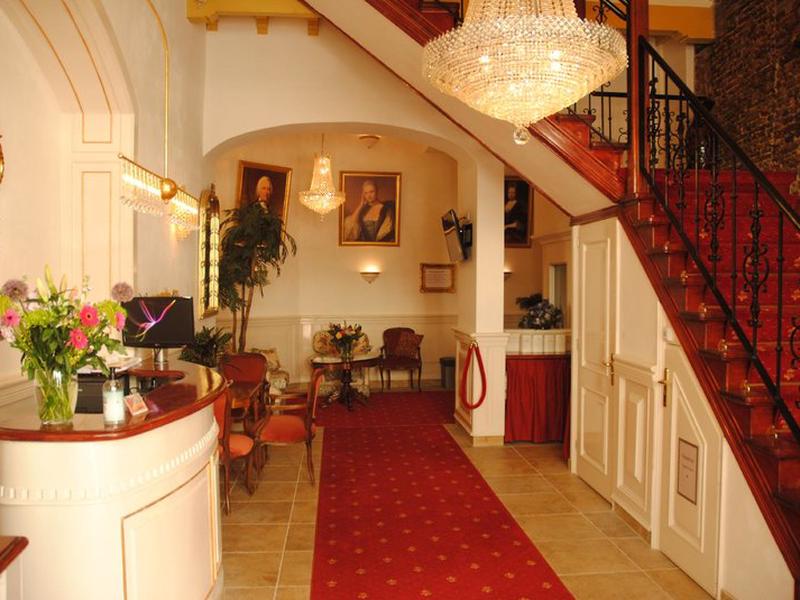 9E3C485F128E6102BEA13678255CEF6D