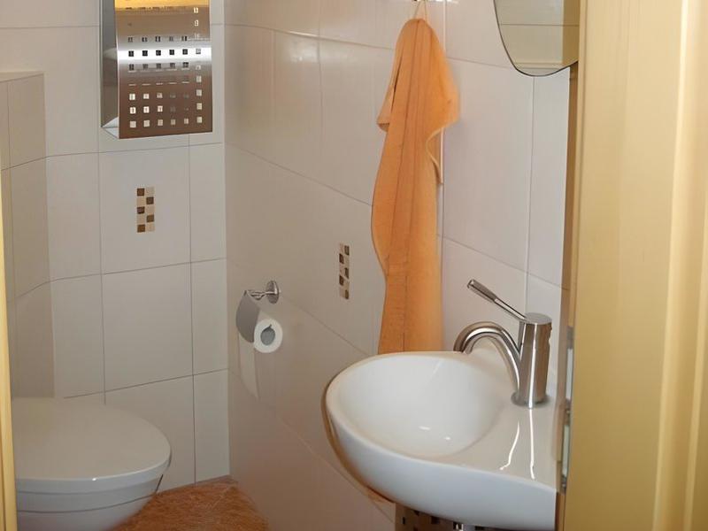 FD80EB832404CCD9A4F00878A85A0610