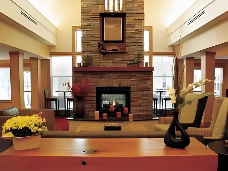 2DEDEC5E1D462FEA9FCC8BA26DB2C421