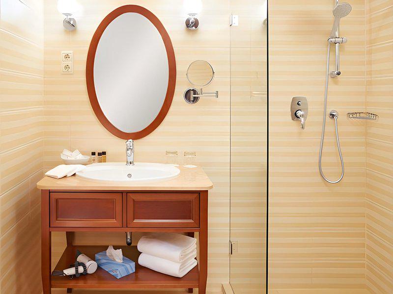 A18280A5759015E9A44D343C983C6718