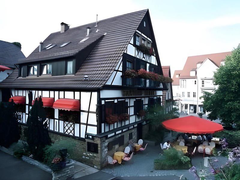 8BFCA41E8D0FE612E0A5606E8DD25170