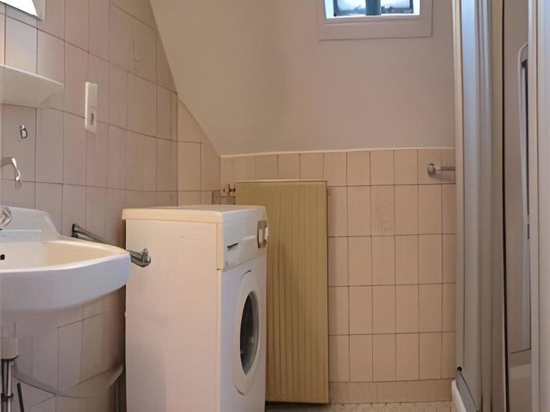 2A246C024AEE19B11A92329165F4F8DE