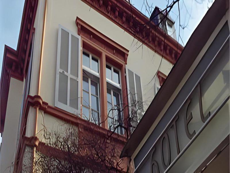 355F5E4CE73B21D047A76E31E01565B9