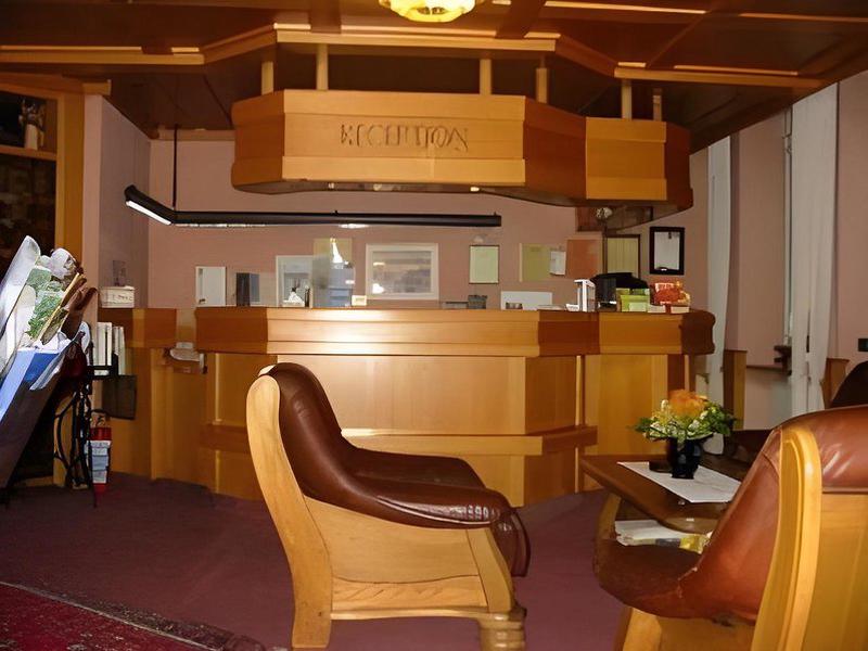 81F50196EB33F98DD134A11C8E7A44FA