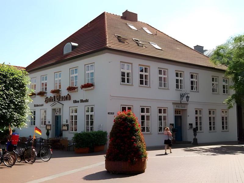 26FDB28EC53332FFC753B20677E8445F