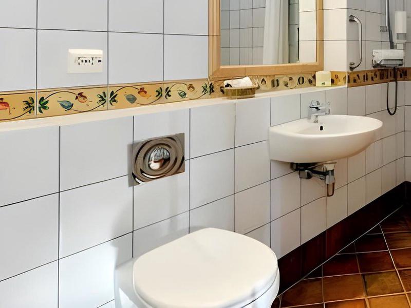 3004284FD223BE4A672F422DAA332DCC