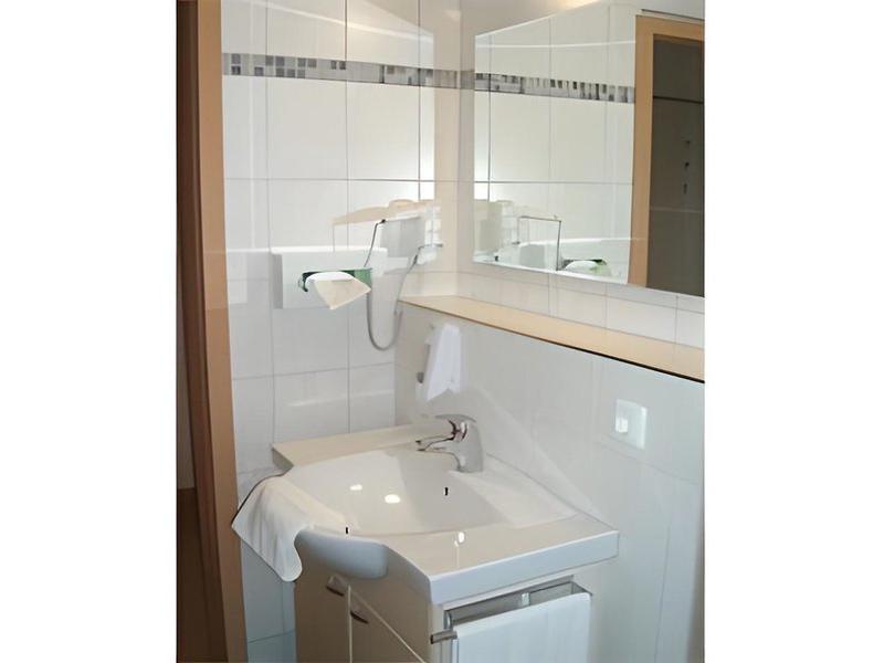 D037F15D5B6C982D13844941CEFC0578