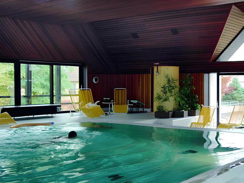 5FD8C56EA83D58FF7D640BAA1655F28E