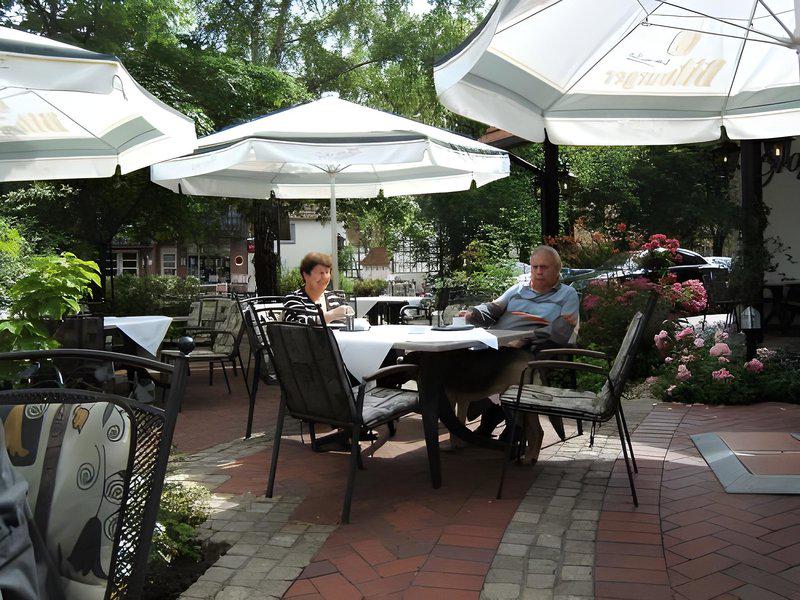 BB737A68C3AA898CC808CCD018576CF1