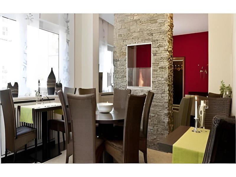 7018FF1D07649CD651F1BF2B45812FD6