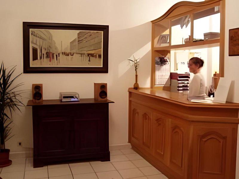 9857CE33436554657ED8904DAFA8182C