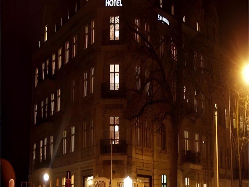 0F54035D9D08246A8995F07E2A7F54F5