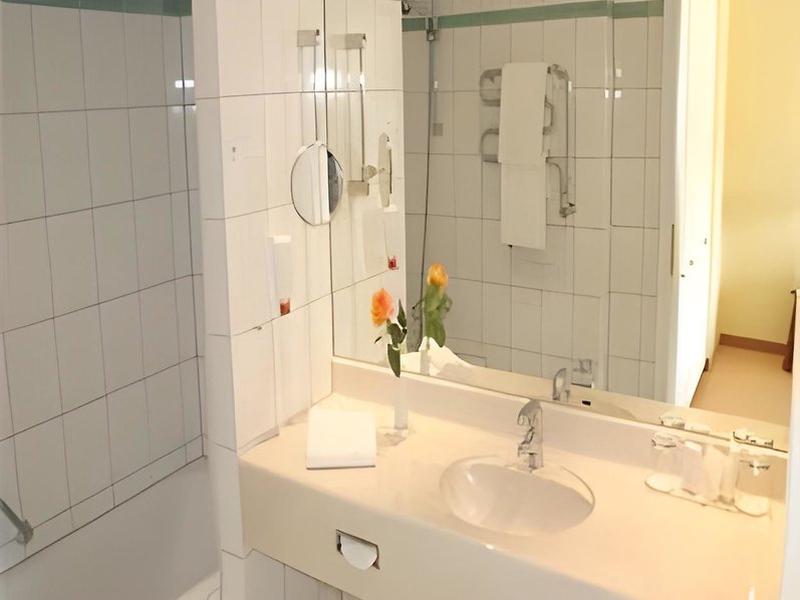 31652E5AE66444DDA350A19C09C275B4