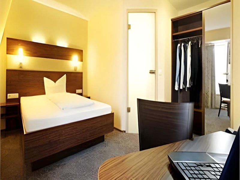 2B5D8F68576F26B6996117C350F51BF5