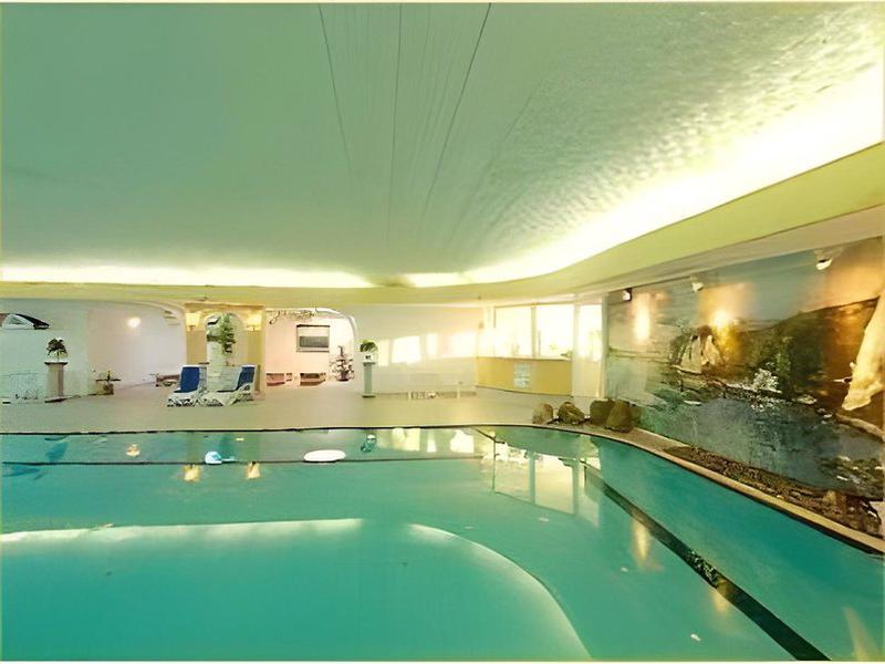 CB4487969D6A8377295C1DA4C074C782