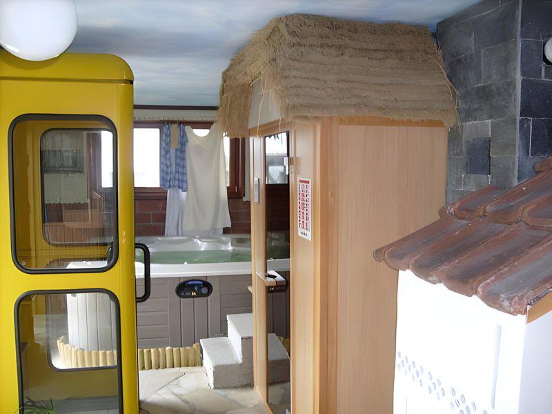 E044F6402EC45F72ACD12ABC1A832F40