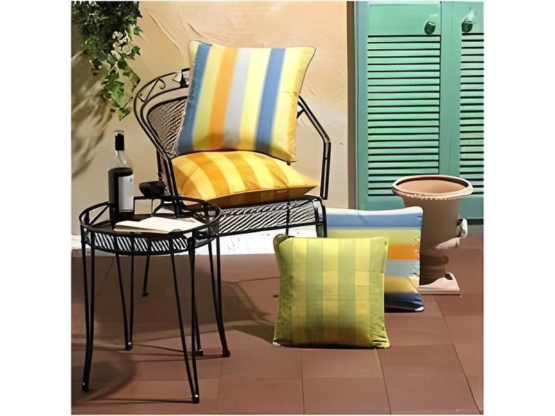 F4B76F26B40403A8FF7269349C31D47E