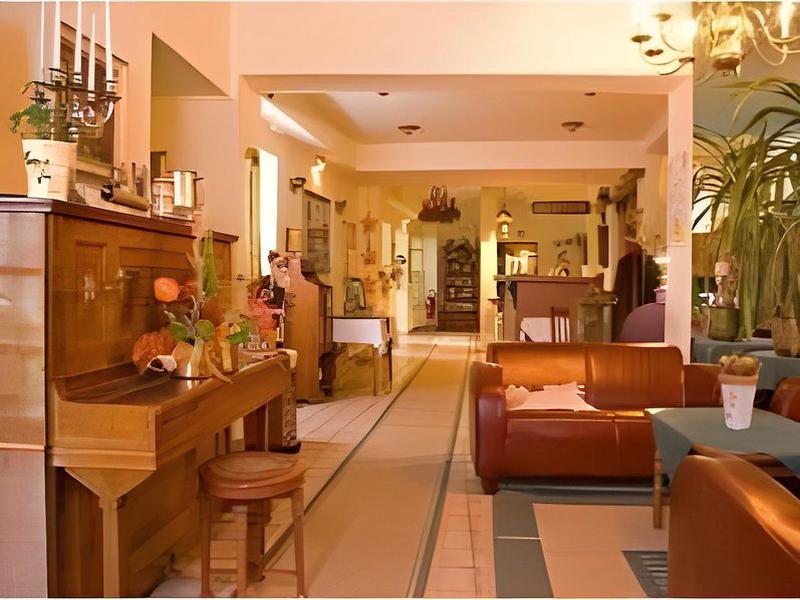 AF2C5C5000D3A446DA3073B7C5729CB8