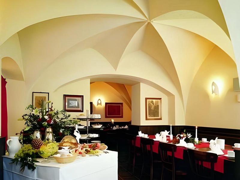 49D1196B63479BC3F229AF1C215B57BC