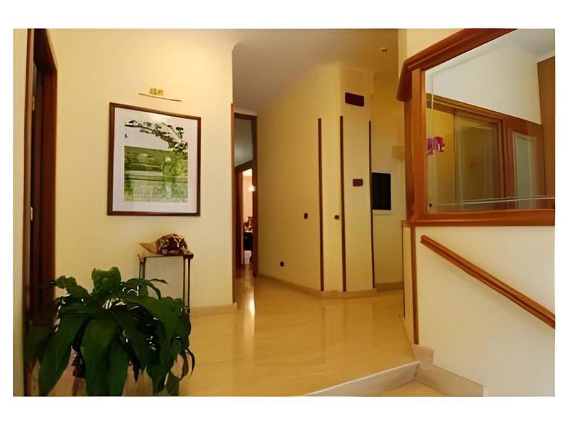 DBF8F4988C584F80C53E262634EF4E21