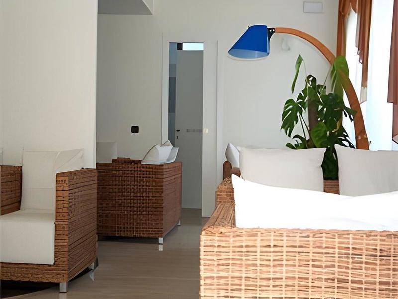 7C83F1804B6695E3E8A9514D686395C9