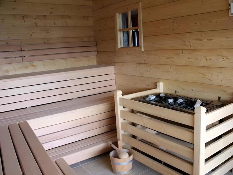 7142118AD7207F9274454B4ECE29536F