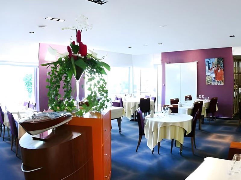 6C46879C6ADEB64B9A5318B8FA88965F