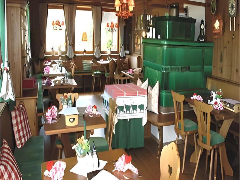 C3AB3F90A177B0283B05A90D35A4445D