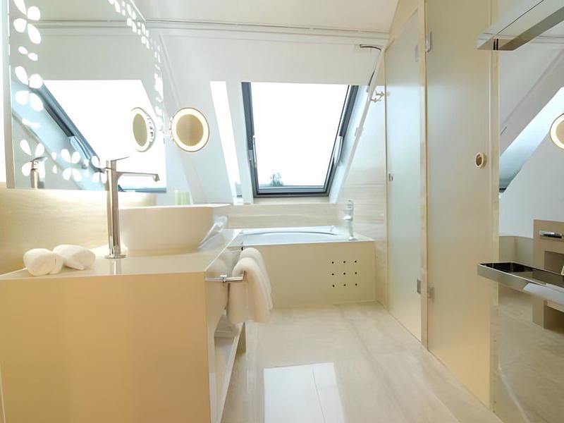 BC67419483B1D5E6E64CF0D012F501DE