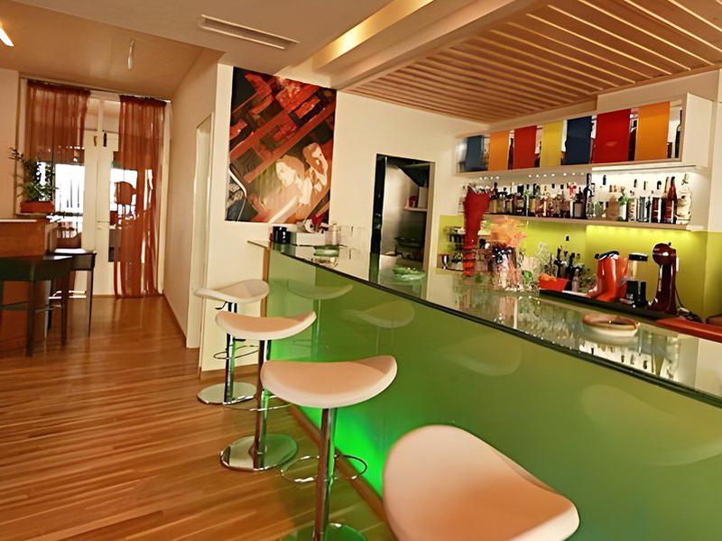 9D81AB750A827F7A69AC42E6E0544850