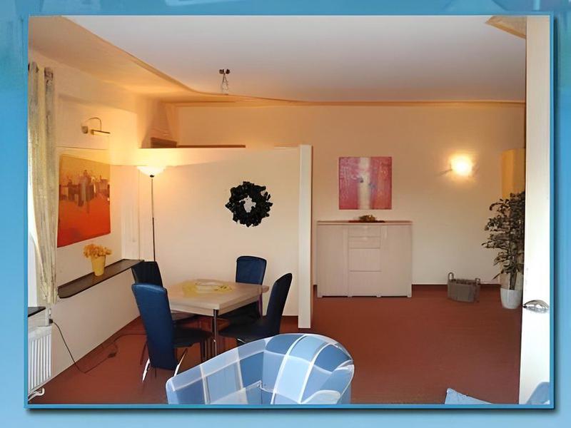 5AE080EFC305A9EEFBF8BD014A3898E9