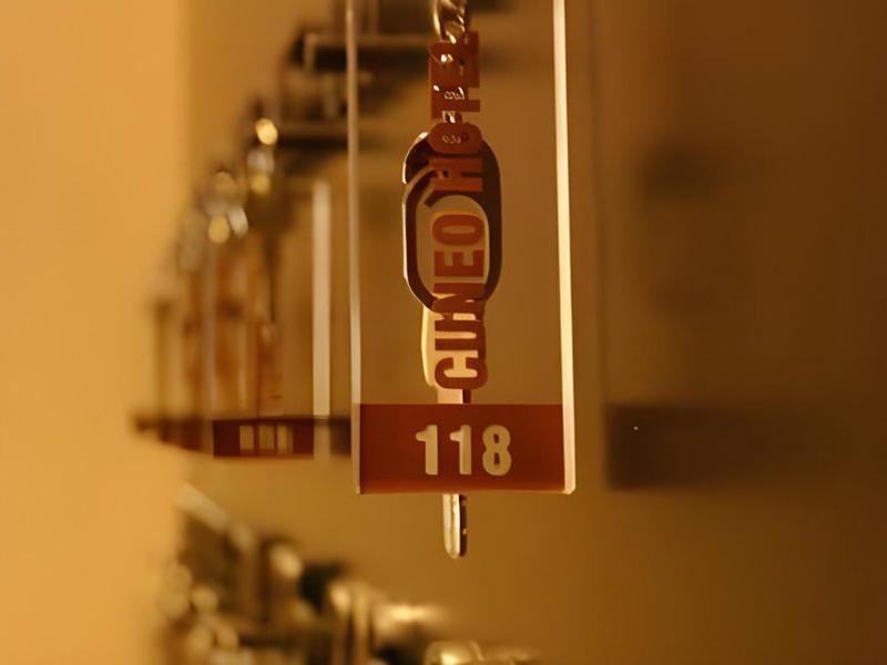 FF84FA28B4CD63EFB6D8DB6AA7F907A2