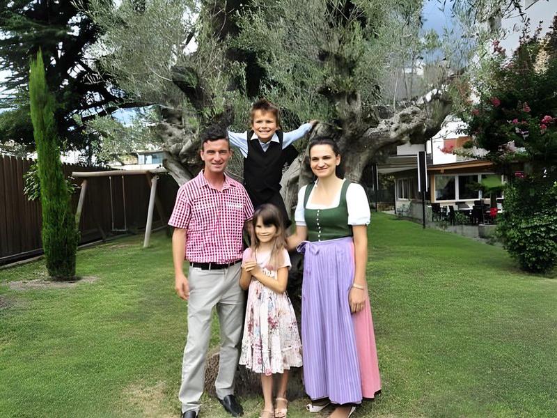 858EF725A1141C7F49E9B658979BD59B