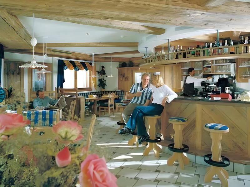 44BA1906792CBADEA0560406E185D75F