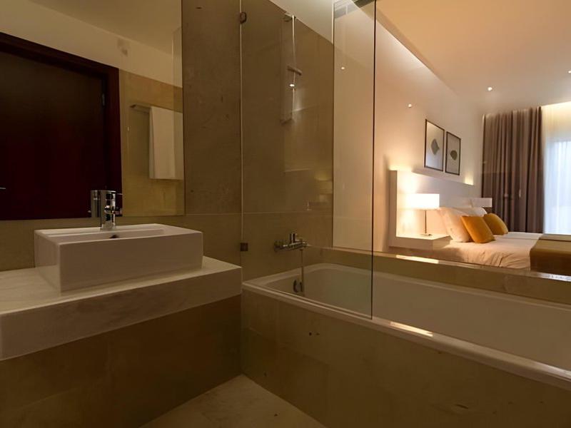 4D0B83094F67FA76418E4A01BDE15991