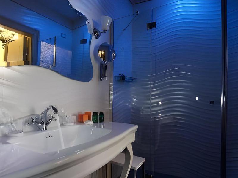 F4A8699051ABDEEB6D624842179D421C