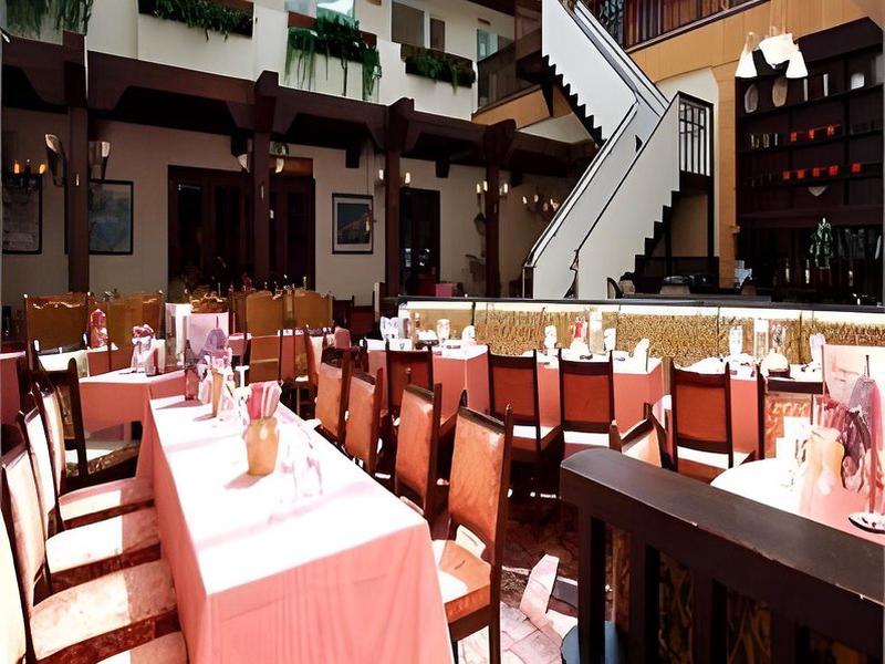 FAA8AB1902F7DD16D5AC74023582C207