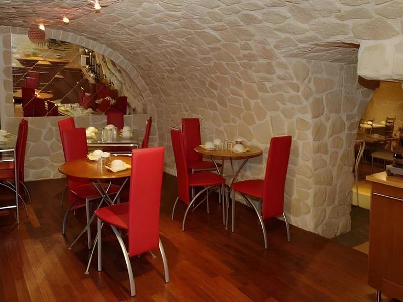 8F6369B98913EC3A0453FFA7D237888C