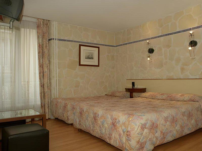 A93824EBA31C9B74AC55F24E45ED86E8