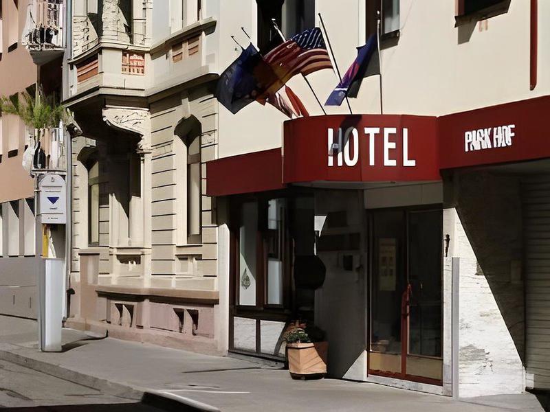 AD556B35FF5B2E0167E03F12FD5B5964