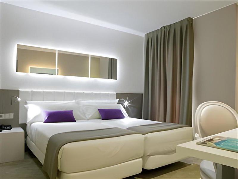 03117A51FB95A45DE4622294D9FA598F