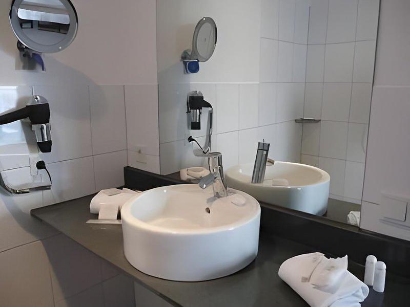 97BC1DE9548AB08A627FF5F2D1ED9826