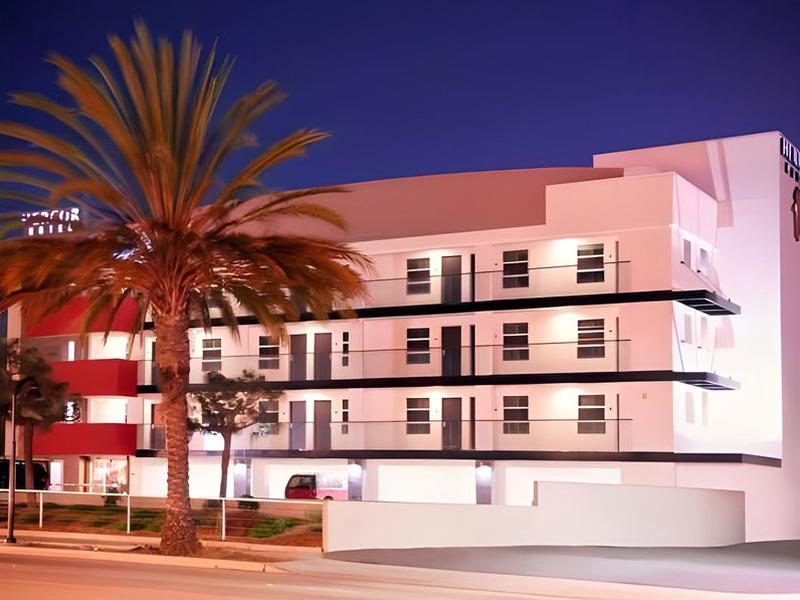 E21A981DBBE467FF2B0BE86CEBFA33FC