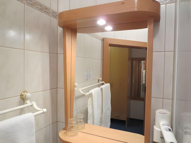 34BDB09E0FA3635417F2FB7F2EFB4A38