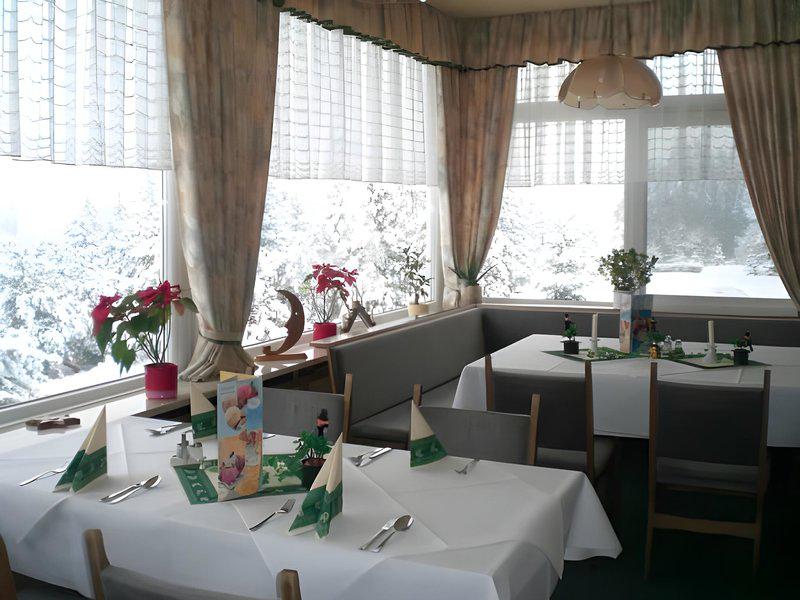 92E295704B36A32FC8E826A587208A04