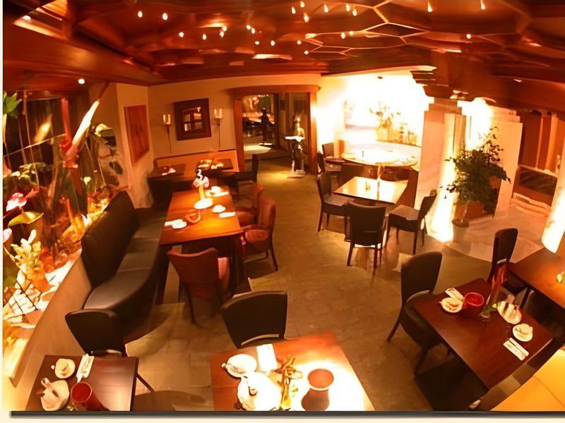 2794A2A87A44A2FF26F9C6AC52F18040