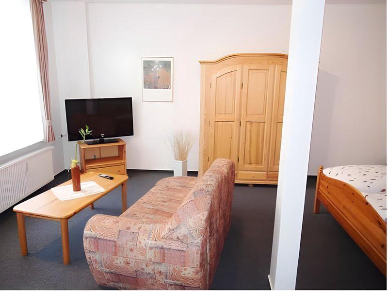 685D1A283C19CEF4D0D1F9A99C3B8049