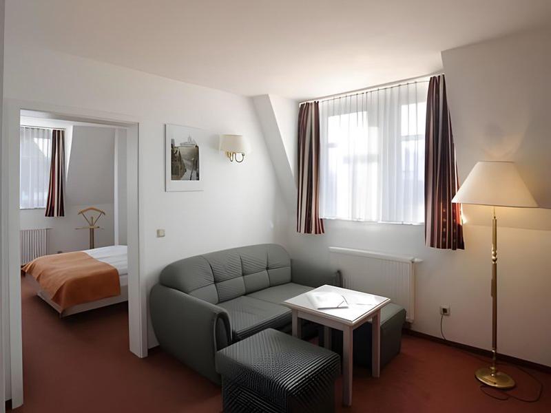 B9303ED734575839CC79B934173D2E0E